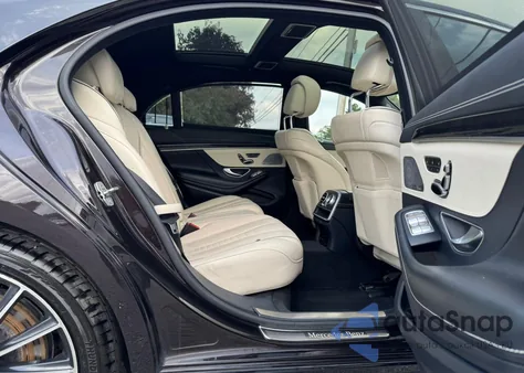 2016 Mercedes-Benz S 550 4Matic z USA, uszkodzony, nr VIN WDDUG8FB0GA233424